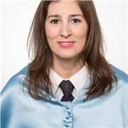 Profesora de educación primaria con mención en audición y lenguaje especializada en clases para niños de forma presencial